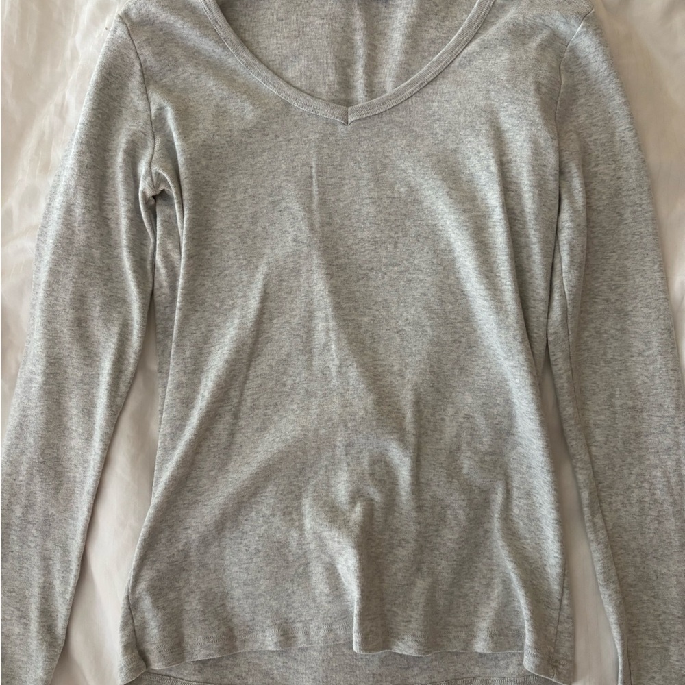 NWOT Brandy Melville Grey Long sleeve